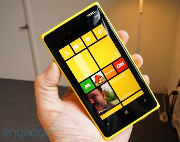 82.35% người dùng chọn Nokia Lumia 920