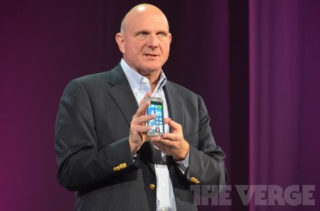 CEO Steve Ballmer tại sự kiện ra mắt Windows Phone 8