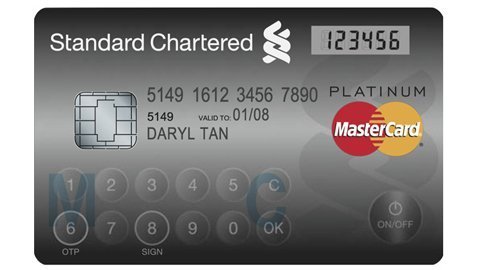Thẻ tín dụng sắp được trang bị màn hình và bàn phím cảm ứng 