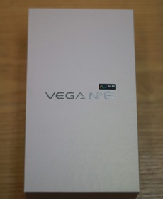 Ảnh thực tế Vega No.6: Phablet khủng màn hình 6 inch Full HD đầu tiên tại Việt Nam
